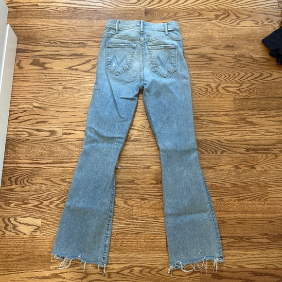 Mother jeans - Drinking by the pool - Picture 2 of 4